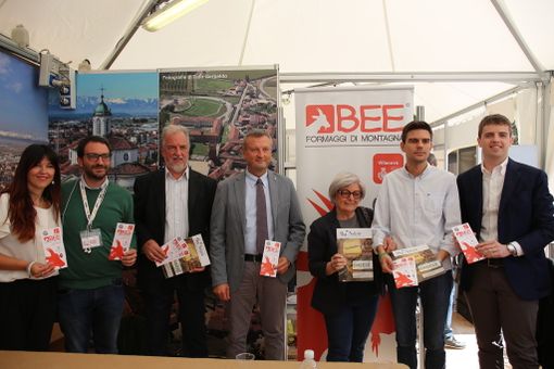 Bra: presentata a Cheese la prima edizione "Nazionale" di BEE