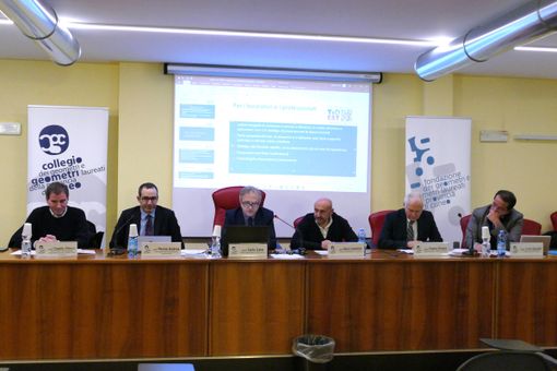 Alcuni momenti del partecipato convegno tenuto lunedì 23 gennaio presso la sede del Collegio dei Geometri e dei G.L. della Provincia di Cuneo