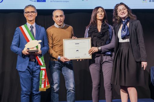 Cuneo tra i comuni italiani virtuosi: una targaruga (su tre) da parte di Plastic Free 2023