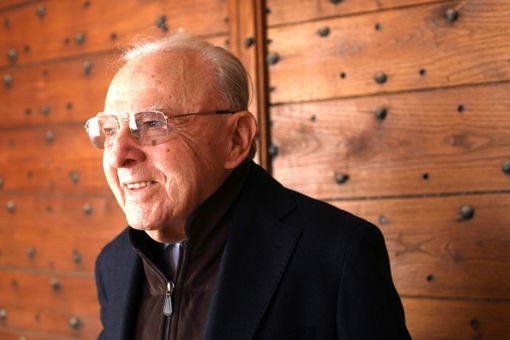 Giacomo Oddero, era nato il 26 settembre 1926 in frazione Santa aria di La Morra