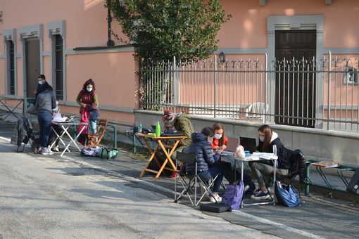 La protesta di Greta Giordano e degli altri studenti del Liceo "Ancina" di Fossano