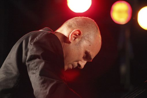 Luigi Martinale - Foto tratta dalla pagina web ufficiale del pianista