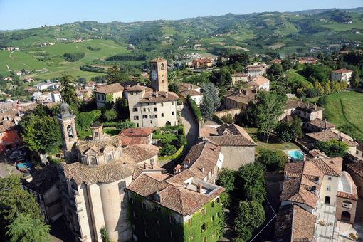 Una veduta di Neive, nelle Langhe, tra i borghi più belli d'Italia