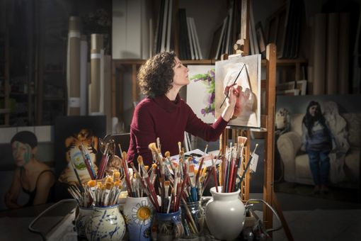 “Naturalmente Eros” a Barge: prestigiosa mostra negli spazi dell’ex officina ferroviaria “Naturalmente Eros” a Barge: prestigiosa mostra negli spazi dell’ex officina ferroviaria