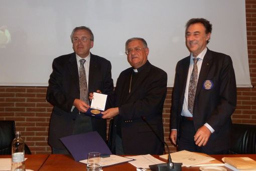 Uno sguardo alla situazione in Terra Santa: Fouad Twal in visita ad Alba