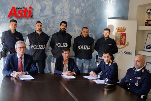 Dal carcere gestivano lo spaccio in tutta la Regione: anche a Cuneo le perquisizioni della Squadra Mobile di Asti Dal carcere gestivano lo spaccio in tutta la Regione: anche a Cuneo le perquisizioni della Squadra Mobile di Asti