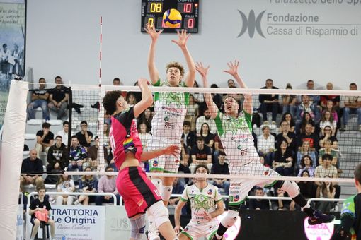 Porto Viro si dimostra bestia nera di Cuneo e vince anche la prima sfida dei Quarti di Coppa Italia (Foto: Delta Volley) Porto Viro si dimostra bestia nera di Cuneo e vince anche la prima sfida dei Quarti di Coppa Italia (Foto: Delta Volley)