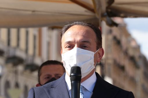 Crescono contagi e ricoveri, ma il Piemonte resta in zona bianca