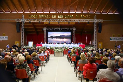 Un'assemblea della Banca di Boves (Immagine di repertorio)
