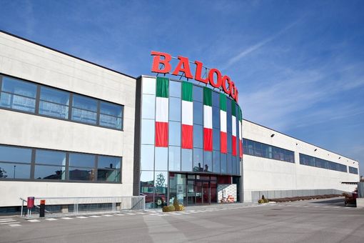 ULTIM'ORA - Pandoro gate, acquisizioni della Guardia di Finanza in corso nelle sede fossanese di Balocco ULTIM'ORA - Pandoro gate, acquisizioni della Guardia di Finanza in corso nelle sede fossanese di Balocco