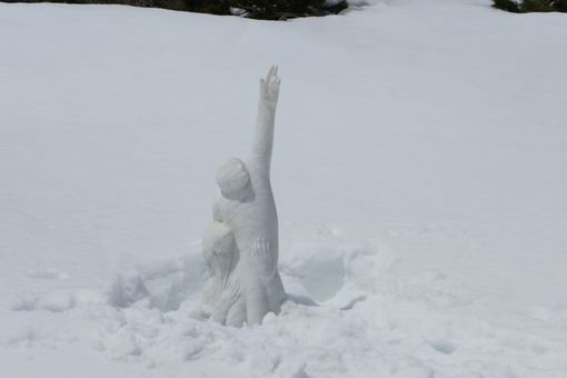 Madonna della Bandia, ricollocato sulla statua il braccio che punta verso il cielo [FOTO]