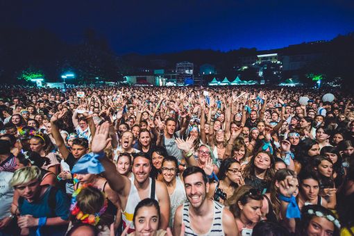 Hacker mettono in scacco le pagine social di Collisioni, lo staff: "Non rispondete ad eventuali messaggi via Facebook o Instagram"