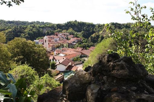 Fuori percorsi: dal 13 giugno, tre itinerari a tema tra Langhe e Roero, con musica, teatro, fotografia e astronomia