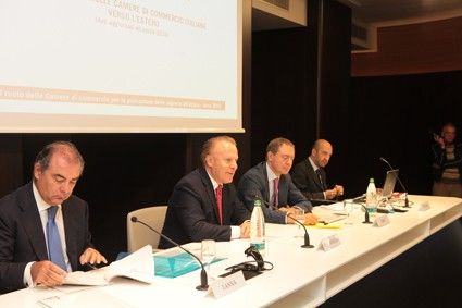 da sin.: Giancarlo Lanna, Ferruccio Dardanello e Adolfo Urso (foto Lanteri)