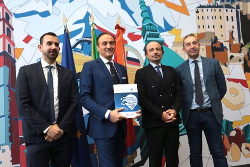 Il Piemonte in soccorso a boomers (e non solo): in sei mesi avvicinati 10mila cittadini al digitale [FOTO e VIDEO]