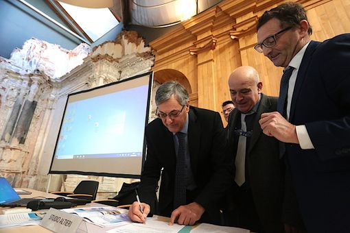 Primo tassello per il nuovo ospedale di Savigliano, firmato l’incarico per la progettazione [FOTO E VIDEO]