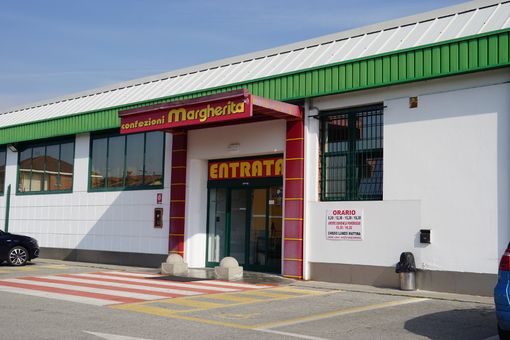 Cerchi il miglior rapporto qualità-prezzo su biancheria, intimo e abbigliamento? La risposta è "Confezioni Margherita"