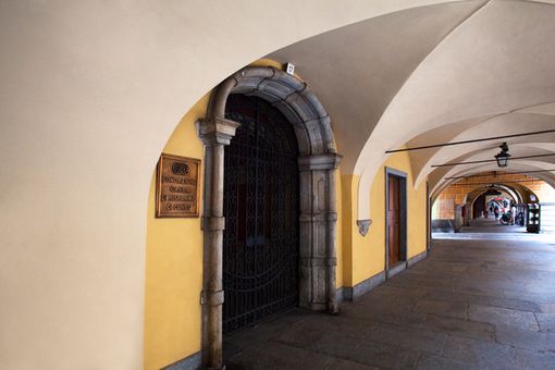 Dipendenti della Bre Banca, sull'orlo di una crisi di nervi, stressati da un comportamento aziendale che rasenta il mobbing