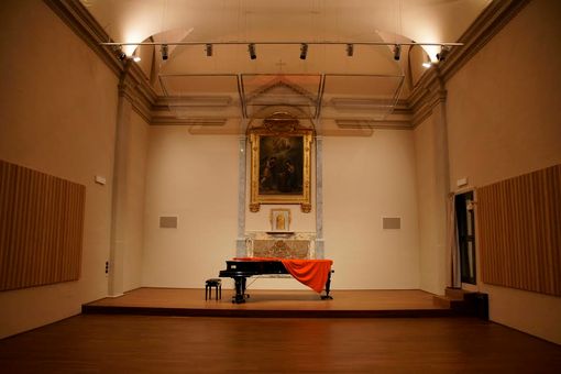 Saluzzo, la sala Verdi della Scuola APM