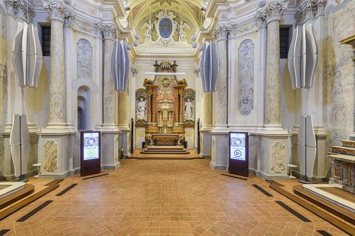 Saluzzo, il  Coro del Monastero della Stella accoglie il Gran ballo dei Fiordalisi