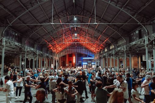 Saluzzo, Occit'amo 2023 la Grande Orchestra Occitana sotto l'ala di ferro di piazza Cavour Saluzzo, Occit'amo 2023 la Grande Orchestra Occitana sotto l'ala di ferro di piazza Cavour