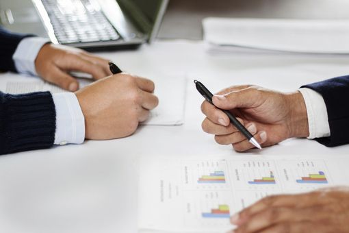 Investimenti e patrimoni - Cercasi esperto relazione clienti Investimenti e patrimoni - Cercasi esperto relazione clienti