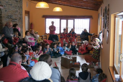 Il Folletto Graziano con i bmbi di San Giacomo