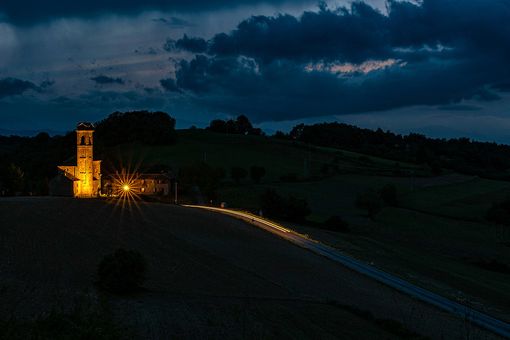 Rincaro energia elettrica: i Comuni corrono ai ripari con soluzioni e proposte