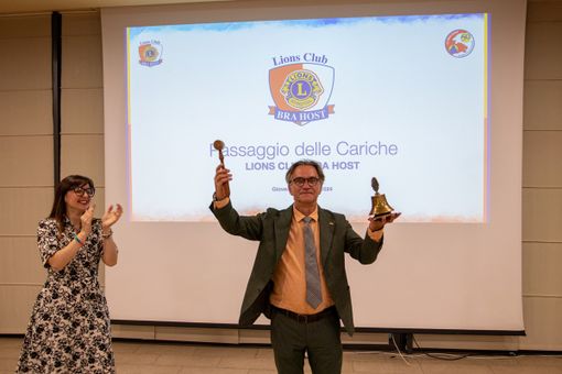 Il passaggio delle cariche al Lions Club Bra Host
