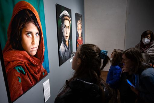 Apertura straordinaria della mostra “Steve McCurry" al Filatoio di Caraglio per la Giornata contro la violenza sulle donne Apertura straordinaria della mostra “Steve McCurry" al Filatoio di Caraglio per la Giornata contro la violenza sulle donne