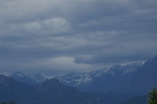 Brusco calo delle temperature: montagne cuneesi imbiancate ad agosto[FOTO]