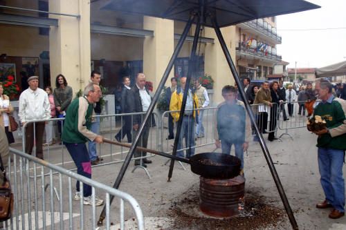 Nel fine settimana torna la Festa del Marrone a Chiusa di Pesio (VIDEO) Nel fine settimana torna la Festa del Marrone a Chiusa di Pesio (VIDEO)