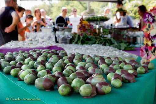 Saluzzo: un vero trionfo il lancio promozionale del Nergi, il baby-kiwi piemontese