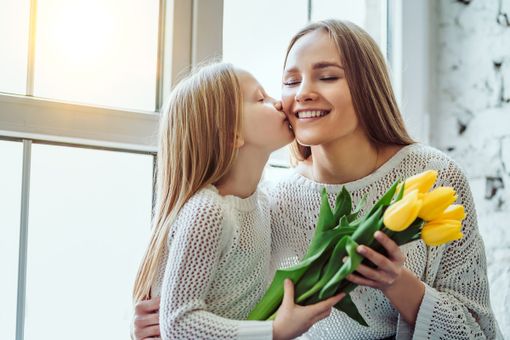 Regala un fiore per la Festa della Mamma Regala un fiore per la Festa della Mamma