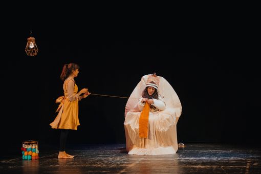 Al Toselli di Cuneo proseguono le "Domeniche a teatro" con (una) Regina