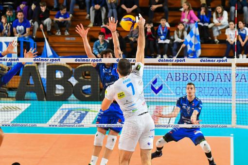 Dopo 10 vittorie di fila per Cuneo a Pineto è arrivata la prima sconfitta del girone di ritorno (Foto: Andrea Iommarini) Dopo 10 vittorie di fila per Cuneo a Pineto è arrivata la prima sconfitta del girone di ritorno (Foto: Andrea Iommarini)