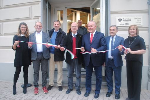 Dogliani: inaugurati i nuovi uffici dell'Ascom in via Guglielmo Marconi