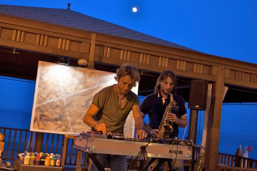 Ad Alassio ritorna il Beat Art Concept, unione di musica e pittura