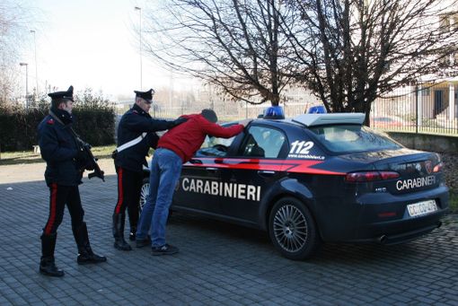 Furto aggravato a Villafalletto: i carabinieri arrestano un pregiudicato del luogo Furto aggravato a Villafalletto: i carabinieri arrestano un pregiudicato del luogo