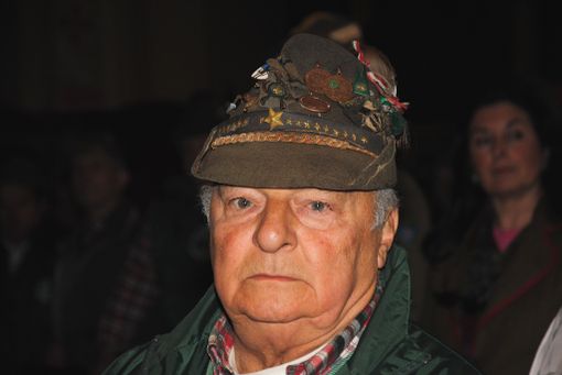 Il capgruppo degli alpini di Paesana Giovanni Re