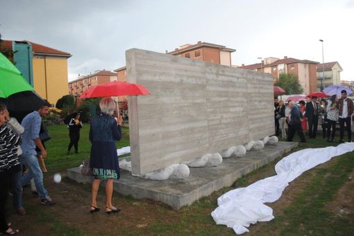 Cuneo ha la sua nuova "Scultura da Vivere" Cuneo ha la sua nuova "Scultura da Vivere"