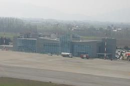 Levaldigi: aereo per Bacau partito questa mattina, notte tranquilla per i passeggeri che hanno dormito in areoporto