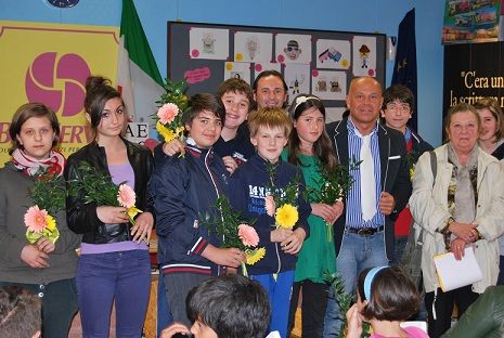 Bra Servizi premia la nuova mascotte  del Museo della scrittura meccanica
