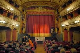 Lo spettacolo teatrale modifica la viabilità della città di Cuneo Lo spettacolo teatrale modifica la viabilità della città di Cuneo