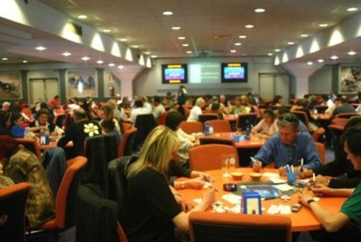 Bingo: è quello di Alba il più frequentato, a Centallo il più innovativo Bingo: è quello di Alba il più frequentato, a Centallo il più innovativo