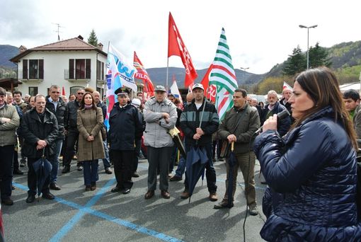 Rinviata la manifestazione del 1° maggio degli operai della Oerlikon-Graziano di Garessio Rinviata la manifestazione del 1° maggio degli operai della Oerlikon-Graziano di Garessio