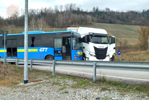 I due mezzi coinvolti nell'incidente