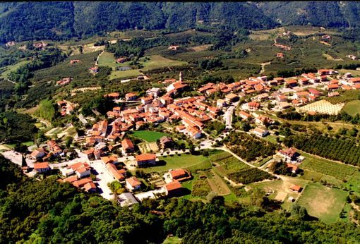 Il paese di Feisoglio pronto ad un dicembre nel segno della solidarietà Il paese di Feisoglio pronto ad un dicembre nel segno della solidarietà