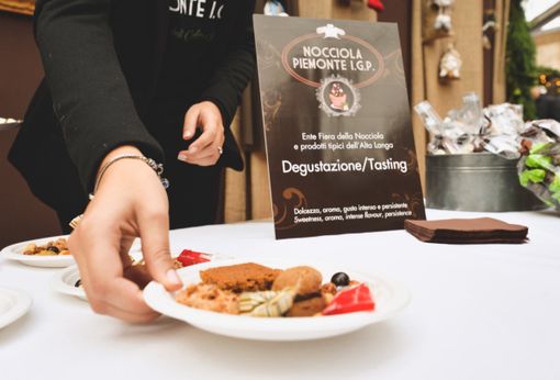 Cortemilia celebra il suo prodotto principe partecipando agli eventi del "Nocciola Day" Cortemilia celebra il suo prodotto principe partecipando agli eventi del "Nocciola Day"