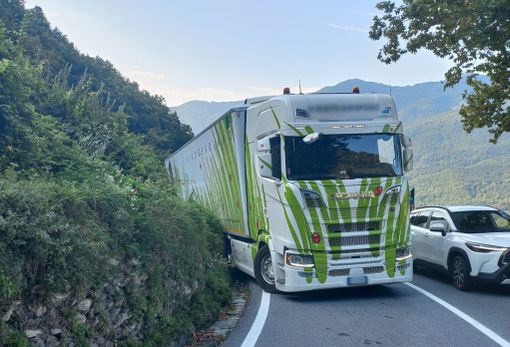 Ordinanza ritirata ma la Statale 28 del Colle di Nava resta un pericolo per i tir Ordinanza ritirata ma la Statale 28 del Colle di Nava resta un pericolo per i tir